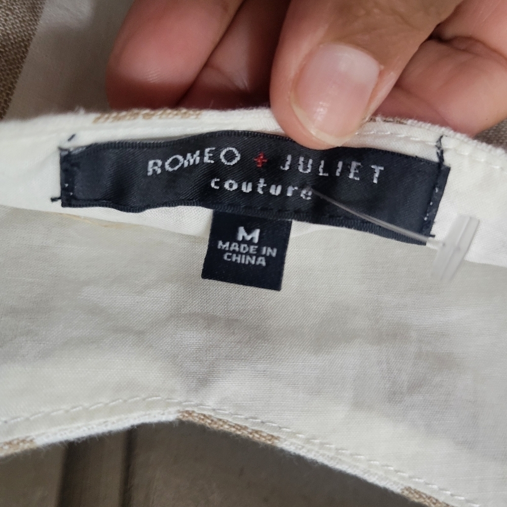 ROMEO & JULIET Striped Linen Jumpsuit EUC Size M - Picture 9 of 10